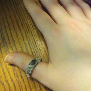 Semifirm fashion fabric rings